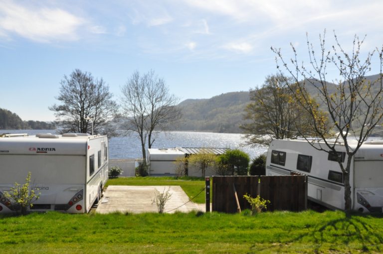 bildet viser campingvogner p¨å Camp Åpta