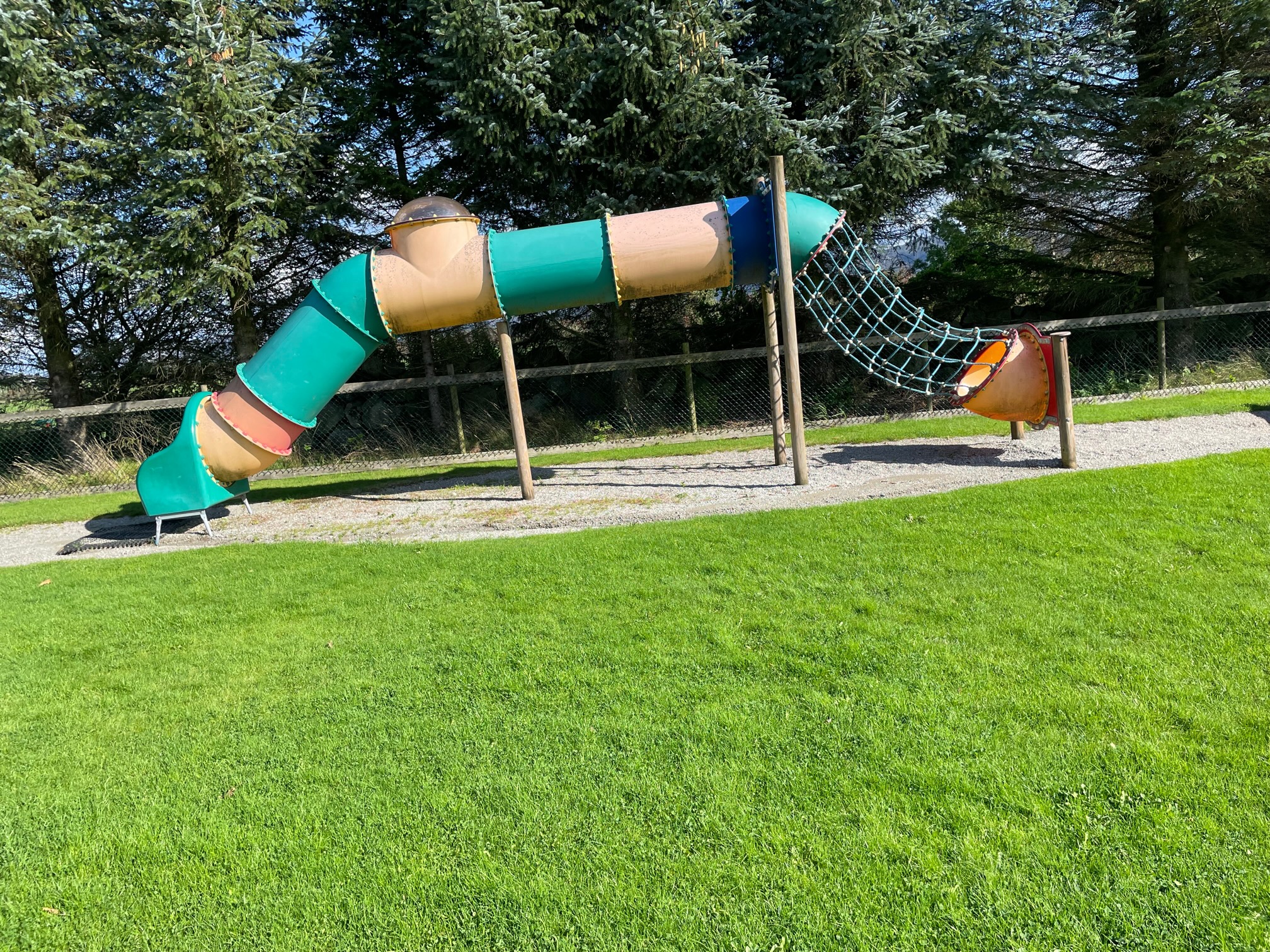 Bildet viser lekeapparat på Camp Åpta